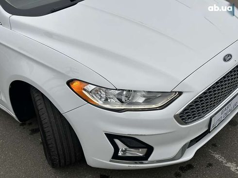 Ford Fusion 2018 - фото 10