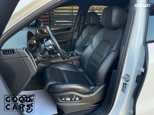 Porsche Cayenne 2018 - фото 21