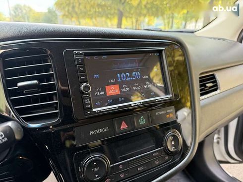 Mitsubishi Outlander 2015 - фото 18