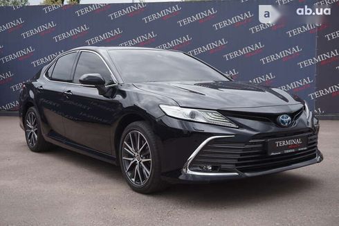 Toyota Camry 2021 - фото 3