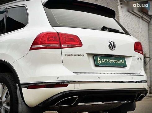 Volkswagen Touareg 2018 - фото 17