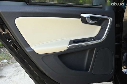 Volvo S60 2017 - фото 29