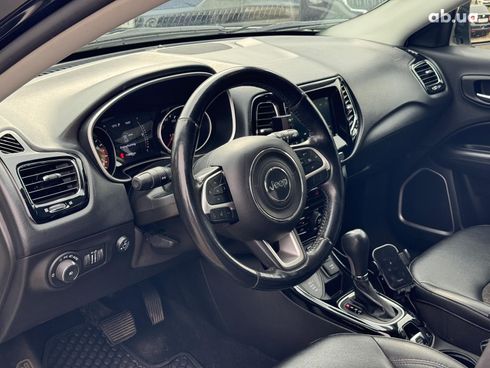Jeep Compass 2019 белый - фото 17