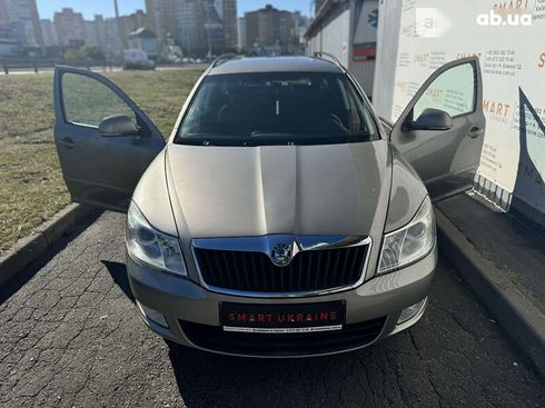 Skoda Octavia 2010 - фото 23