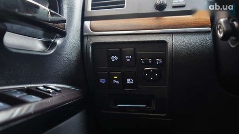 Toyota Land Cruiser 2017 - фото 28