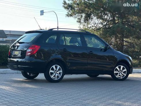Skoda Fabia 2009 - фото 6