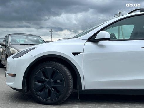 Tesla Model Y 2024 белый - фото 5