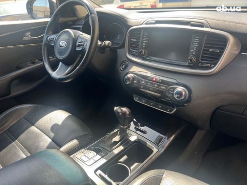 Kia Sorento 2015 серый - фото 34