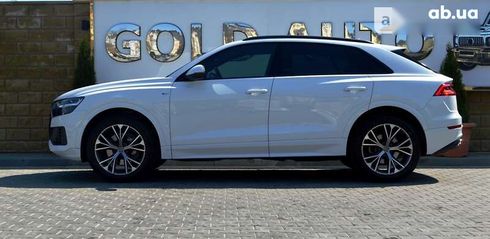 Audi Q8 2020 - фото 11