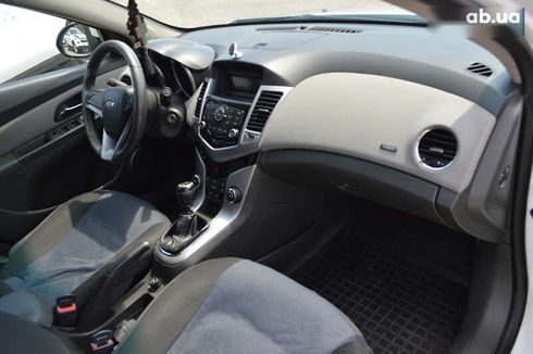 Chevrolet Cruze 2010 - фото 18