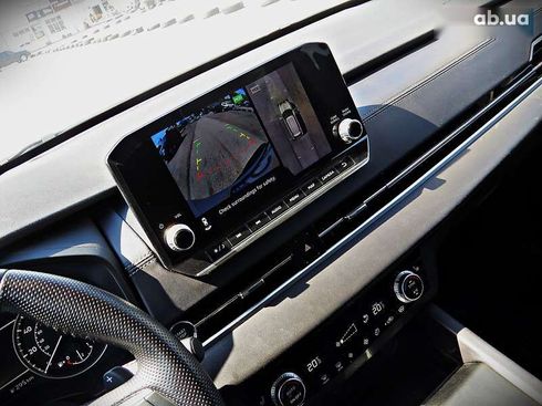 Mitsubishi Outlander 2022 - фото 14