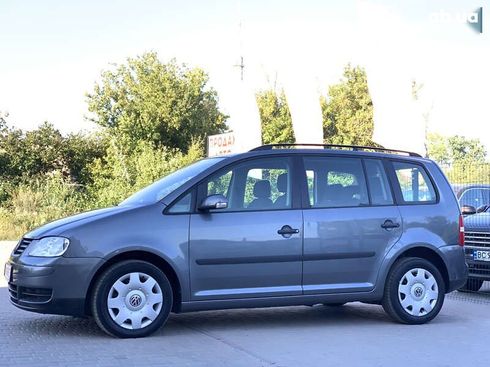 Volkswagen Touran 2003 - фото 12
