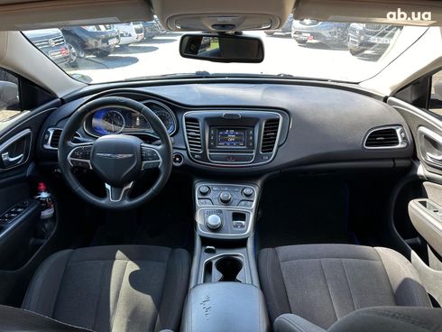 Chrysler 200 2015 серый - фото 15