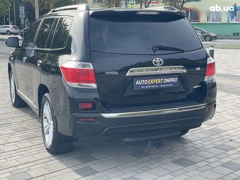 Toyota Highlander 2013 - фото 11