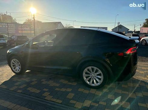 Tesla Model X 2017 - фото 10