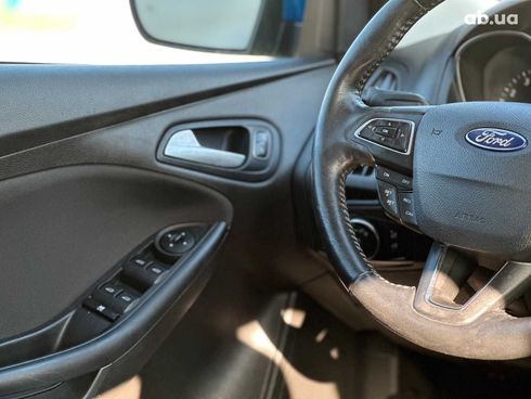 Ford Focus 2015 синий - фото 21