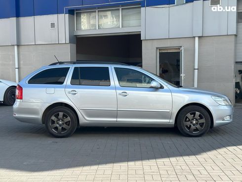 Skoda Octavia 2012 серый - фото 6