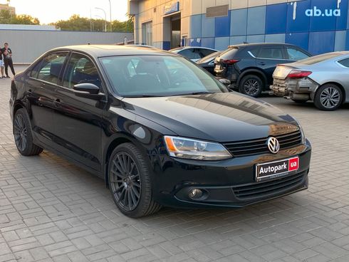 Volkswagen Jetta 2011 черный - фото 3