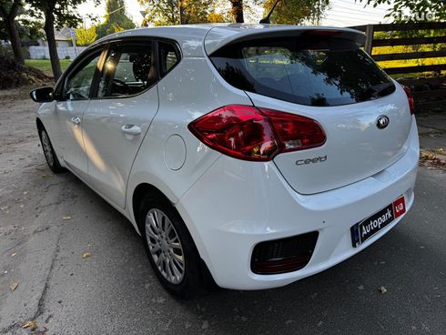 Kia Cee'd 2018 белый - фото 9