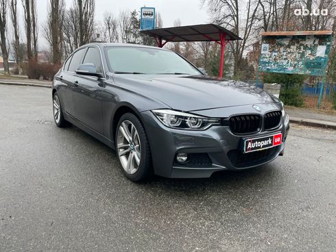 BMW 3 серия 2017 серый - фото 11