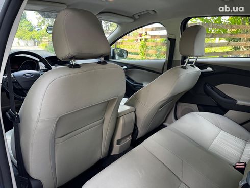 Ford Focus 2016 белый - фото 21