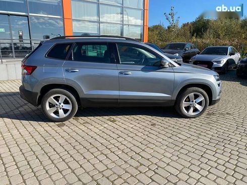Skoda Karoq 2021 - фото 8