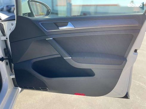 Volkswagen e-Golf 2020 - фото 29