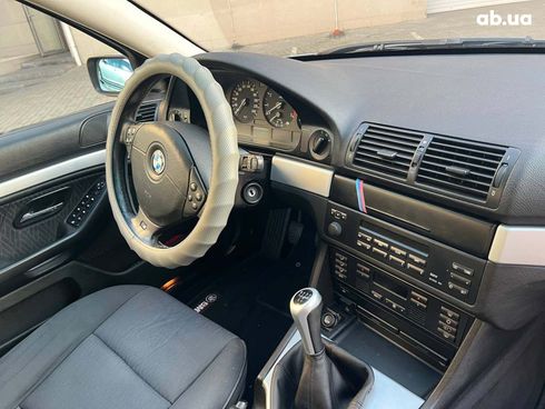 BMW 5 серия 2001 серый - фото 21