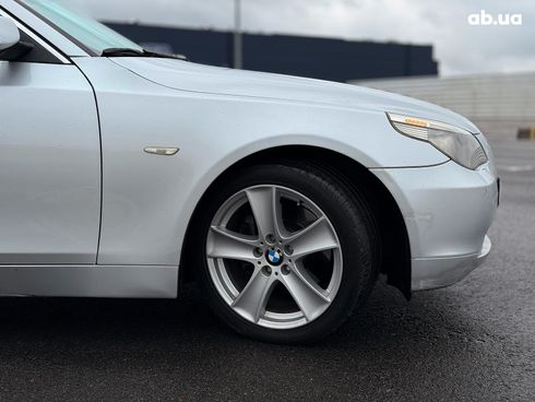 BMW 5 серия 2005 серый - фото 13