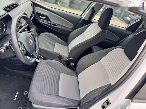 Toyota Yaris 2017 - фото 23