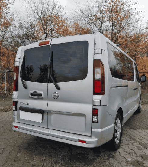 Opel Vivaro 2019 серебристый - фото 4