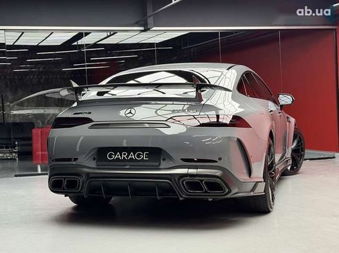Mercedes-Benz AMG GT 4 2019 - фото 15