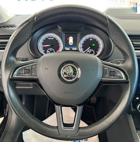 Skoda Octavia 2017 - фото 18