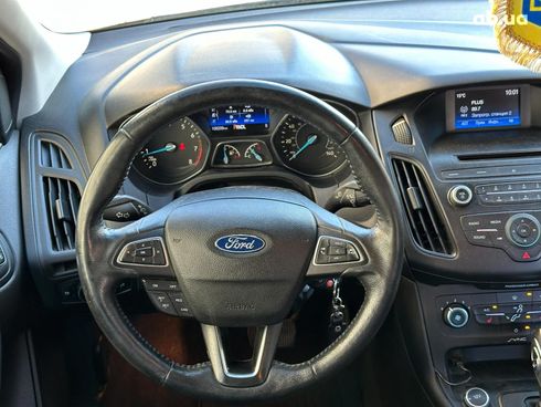 Ford Focus 2016 серый - фото 18