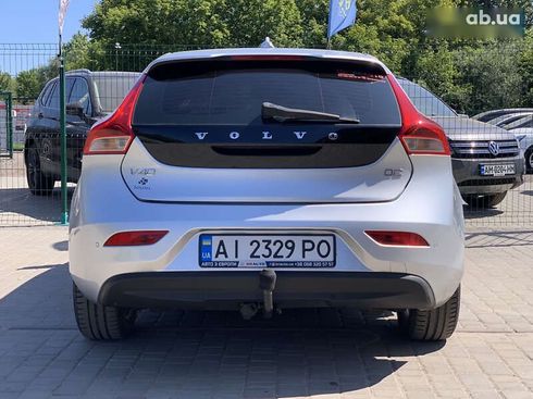 Volvo V40 2014 - фото 16