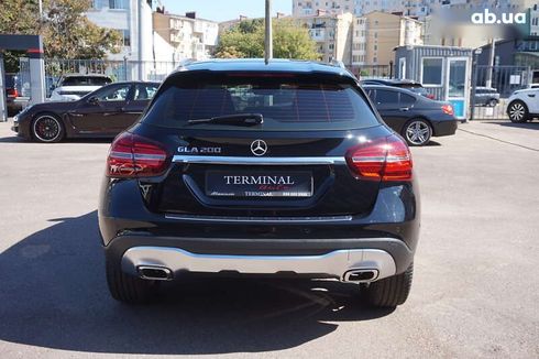 Mercedes-Benz GLA-Класс 2017 - фото 6
