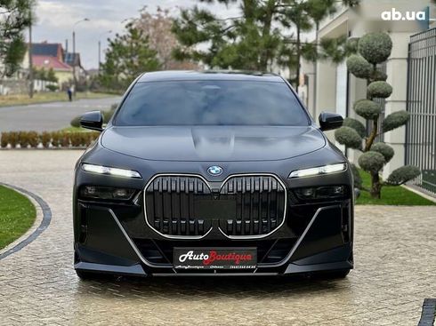 BMW 7 серия 2023 - фото 2