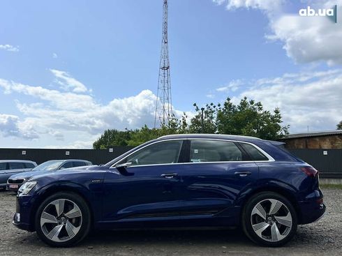 Audi E-Tron 2021 - фото 5