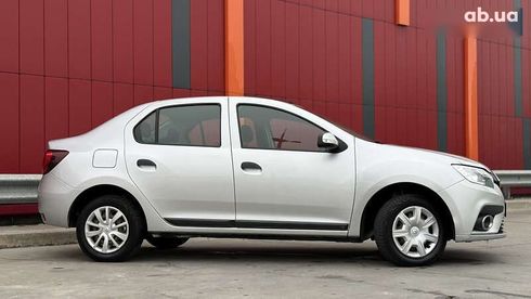 Renault Logan 2017 - фото 9