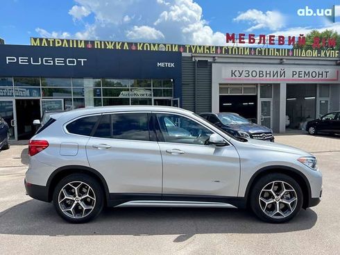 BMW X1 2017 - фото 10