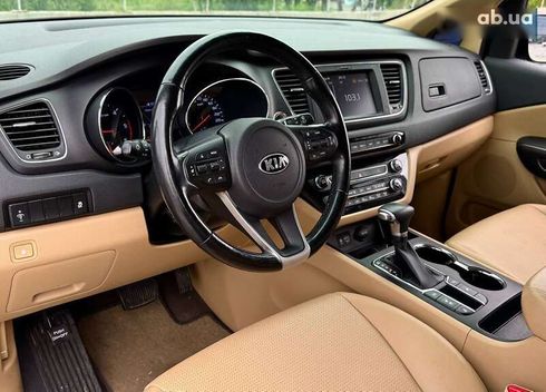 Kia Carnival 2020 - фото 19
