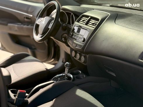 Mitsubishi Outlander 2015 черный - фото 29