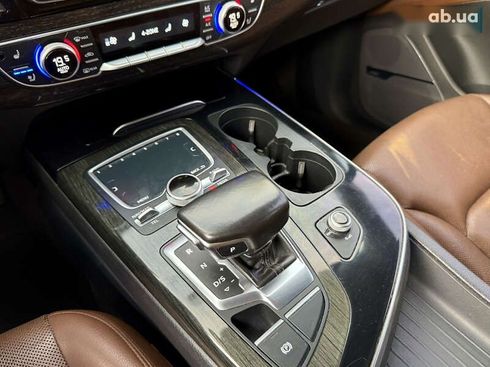 Audi Q7 2017 - фото 19