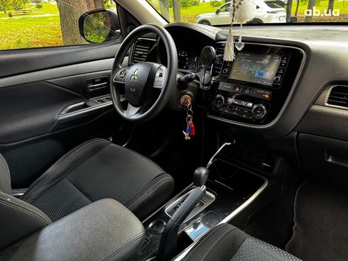Mitsubishi Outlander 2017 синий - фото 26