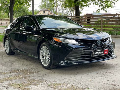 Toyota Camry 2017 черный - фото 6