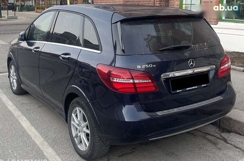 Mercedes-Benz B-Класс 2016 - фото 29