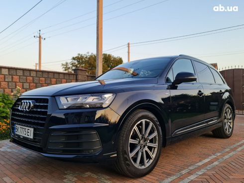 Audi Q7 2017 - фото 5