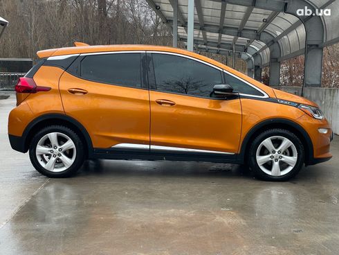 Chevrolet Bolt 2017 оранжевый - фото 9