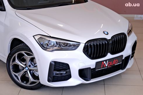 BMW X1 2018 белый - фото 3
