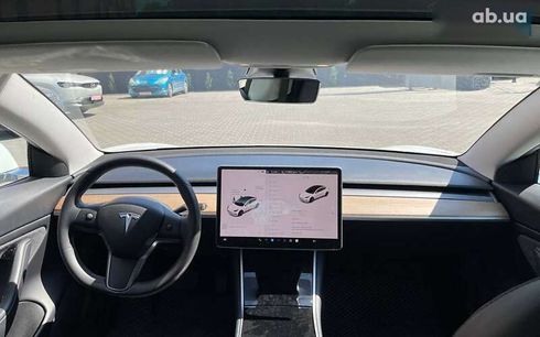 Tesla Model 3 2020 - фото 11